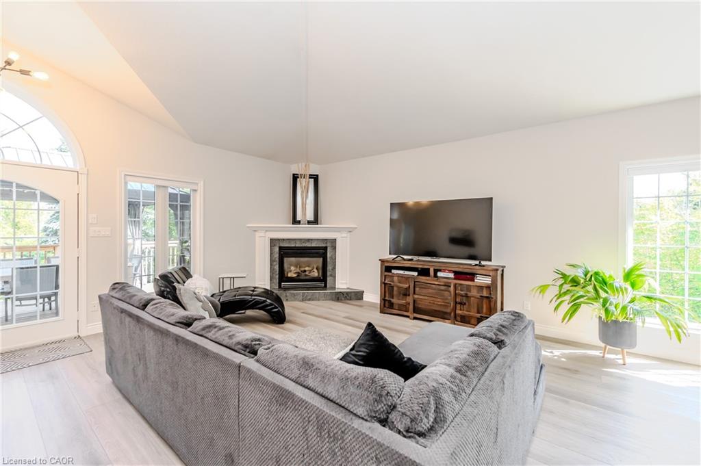 16 Elderberry Court Property Photo 11
