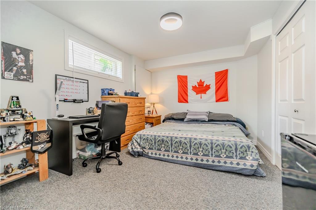 16 Elderberry Court Property Photo 32