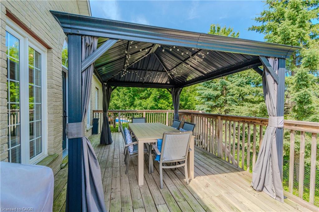 16 Elderberry Court Property Photo 38