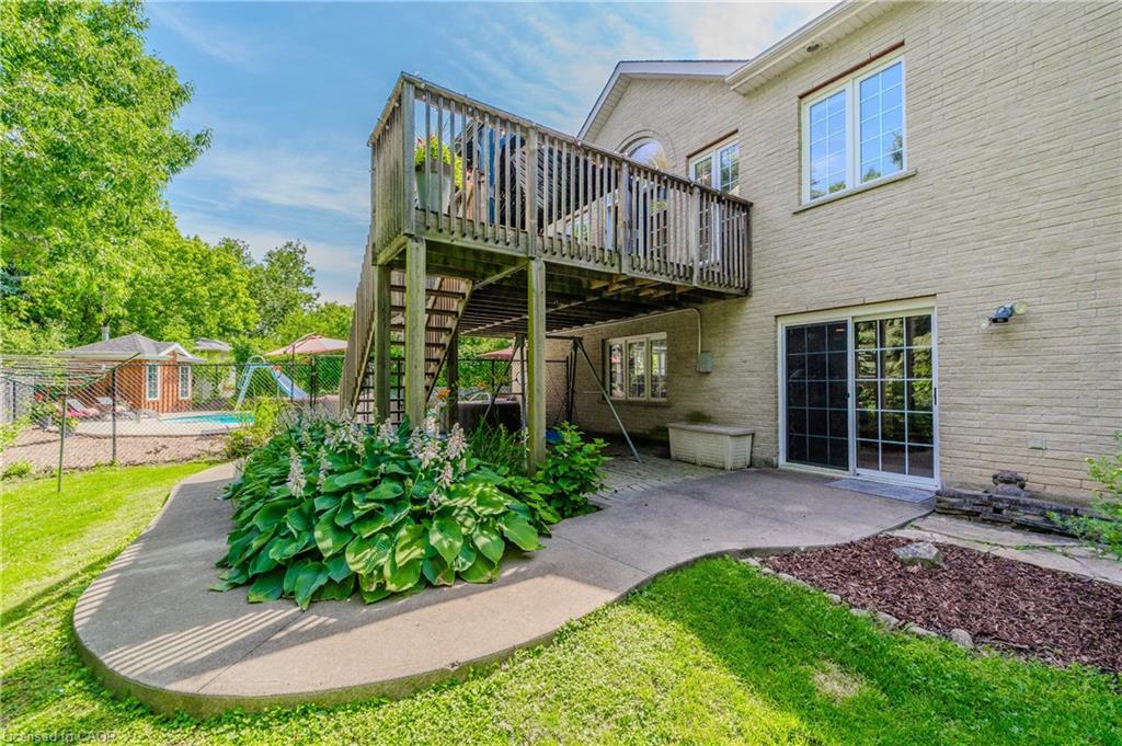 16 Elderberry Court Property Photo 39