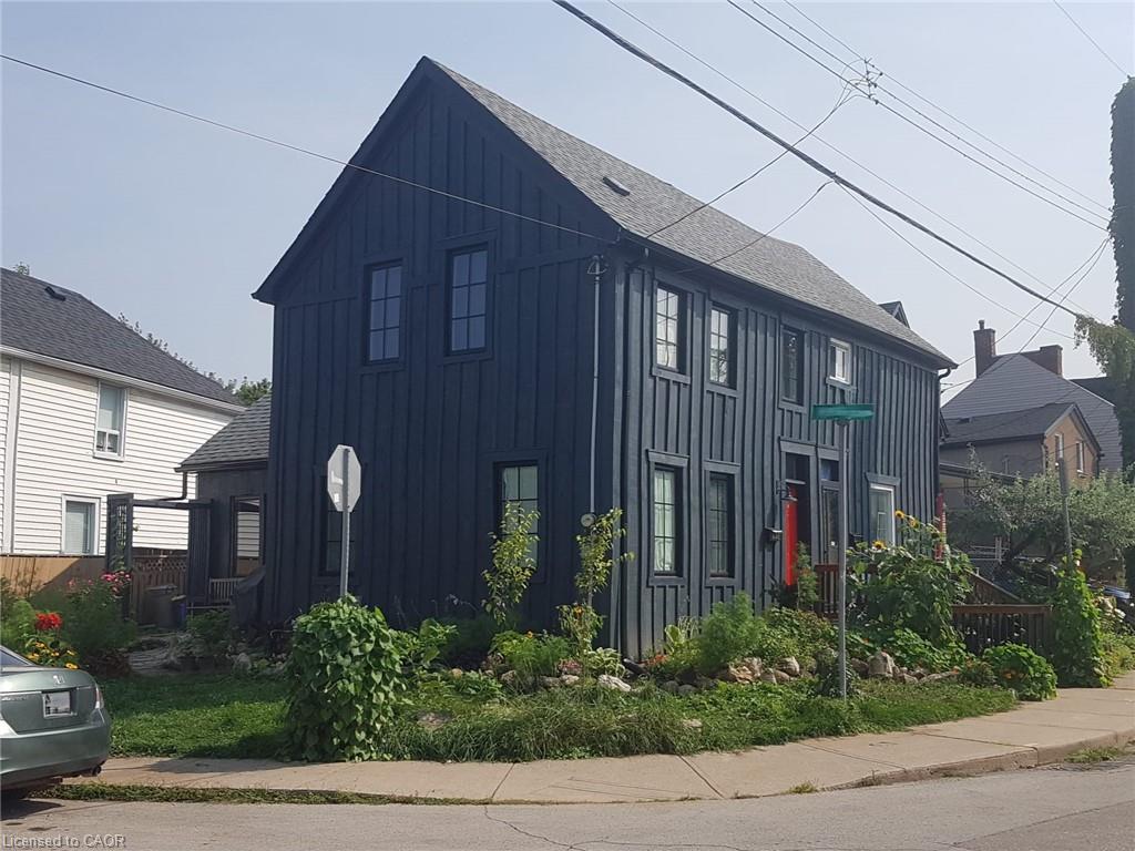 446 Macnab Street N Property Photo 1