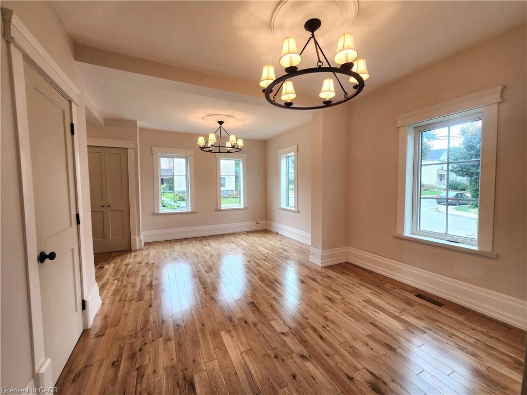 446 Macnab Street N Property Photo 6