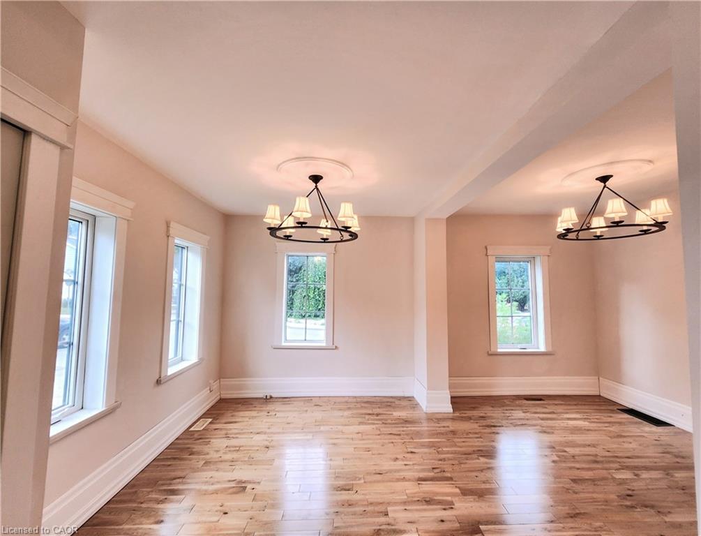 446 Macnab Street N Property Photo 7