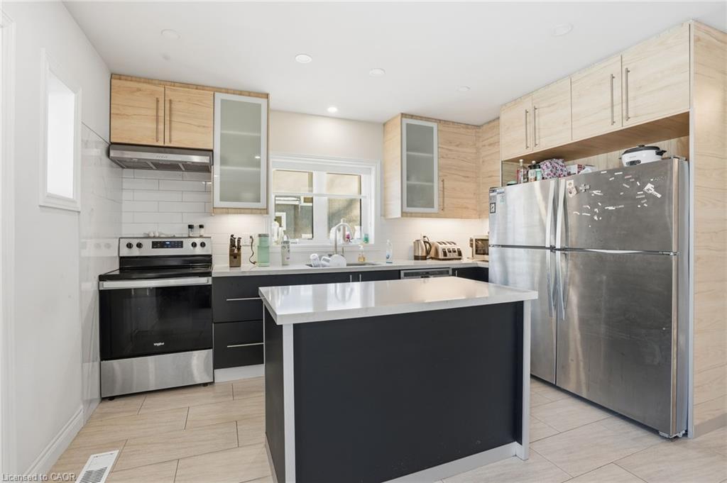50 Broadway Avenue Property Photo 5
