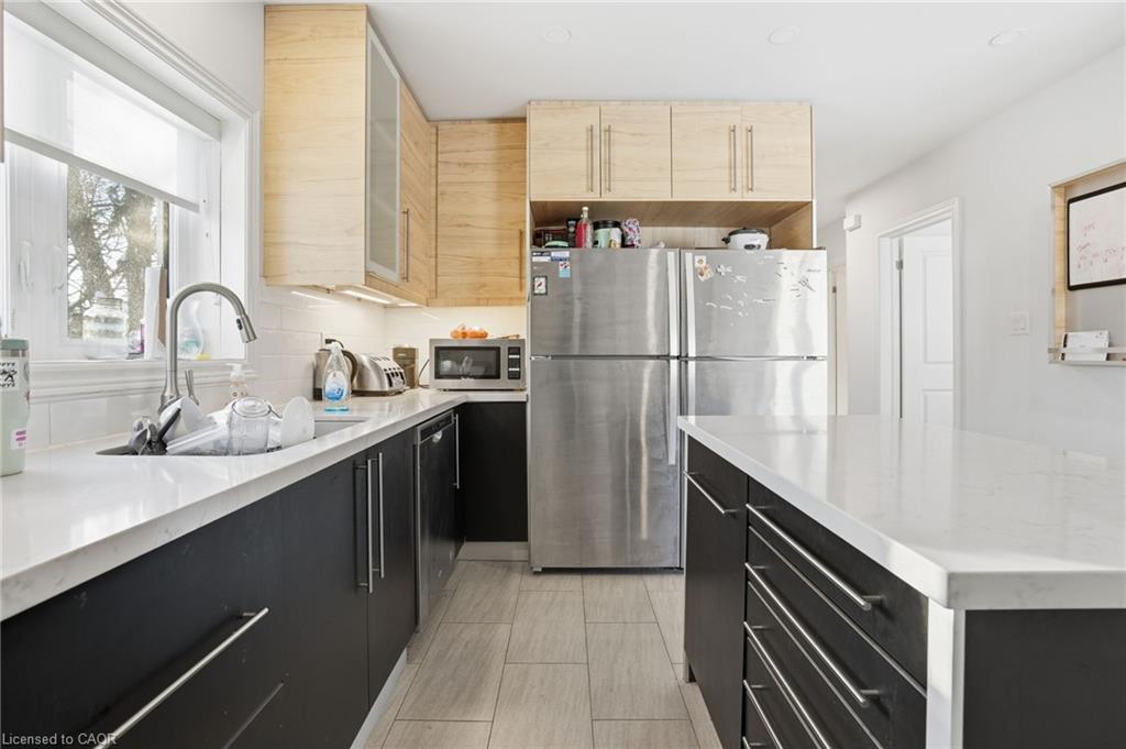 50 Broadway Avenue Property Photo 6