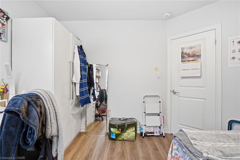 50 Broadway Avenue Property Photo 13