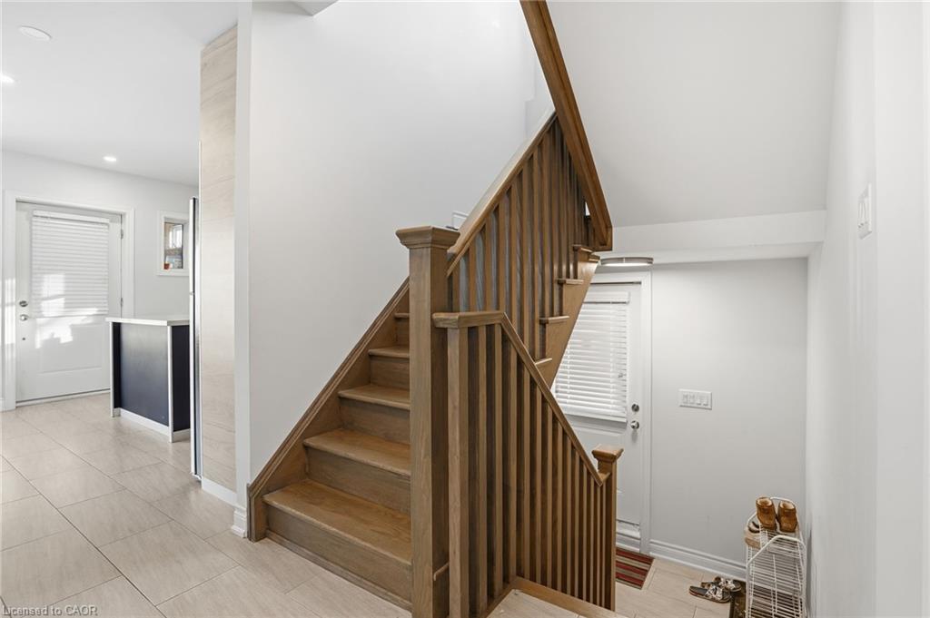 50 Broadway Avenue Property Photo 17