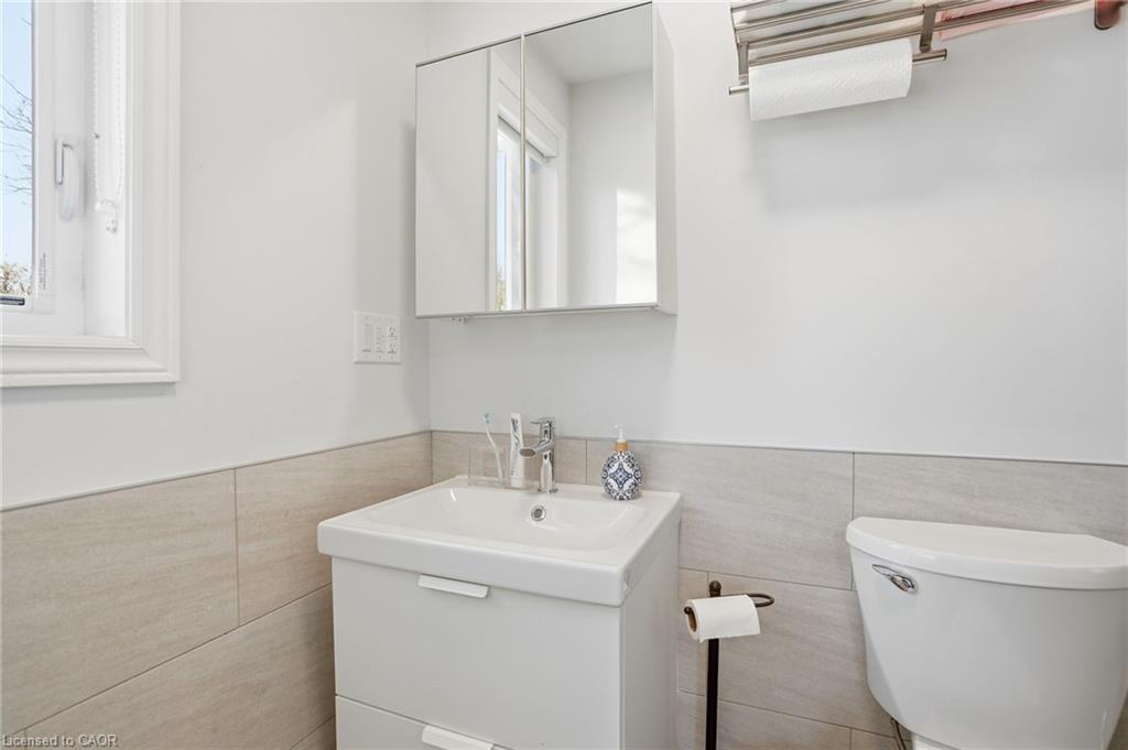 50 Broadway Avenue Property Photo 20