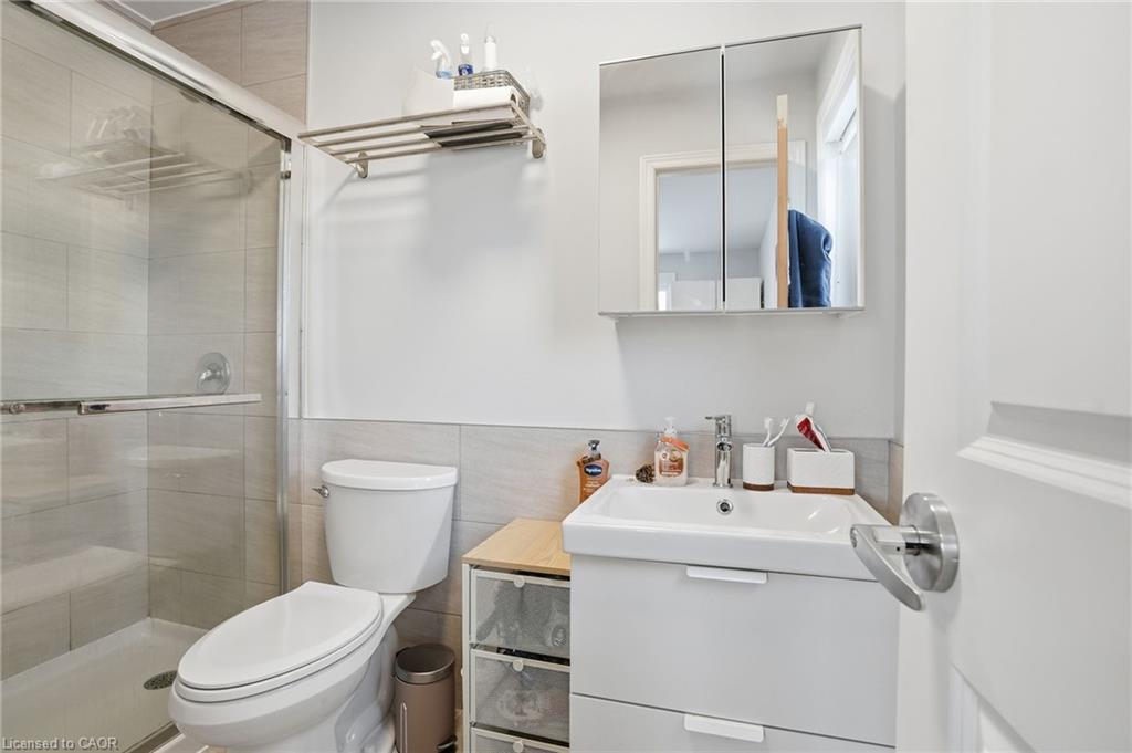 50 Broadway Avenue Property Photo 24