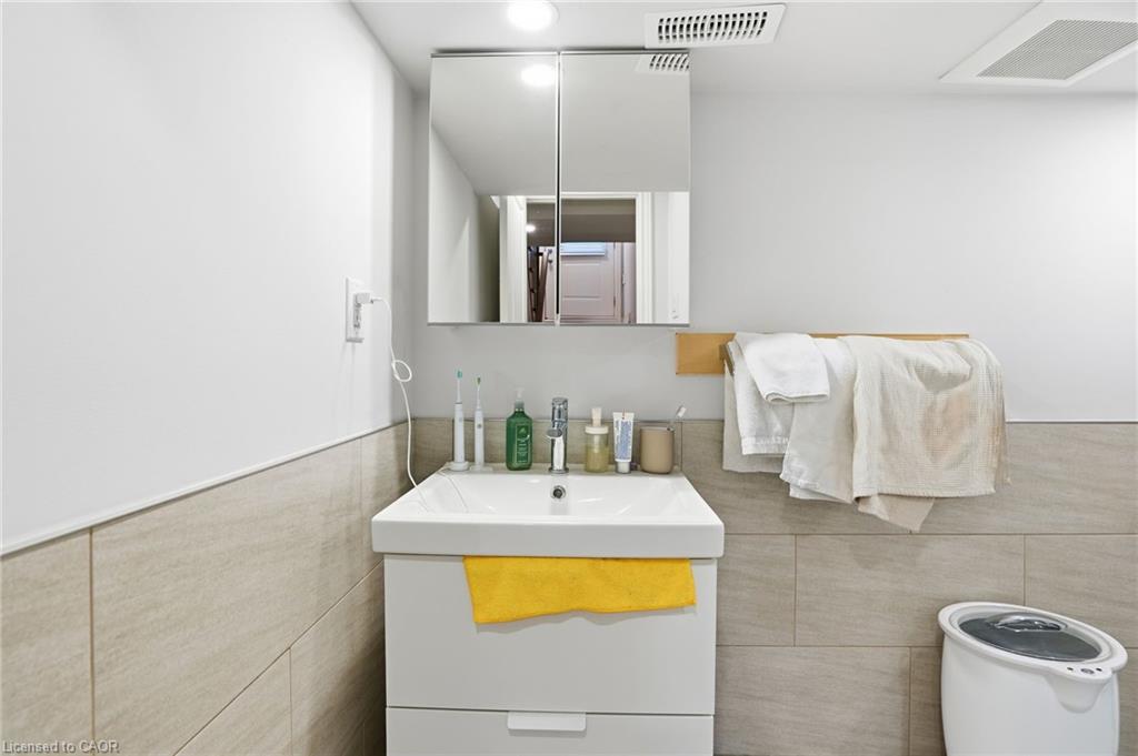 50 Broadway Avenue Property Photo 39