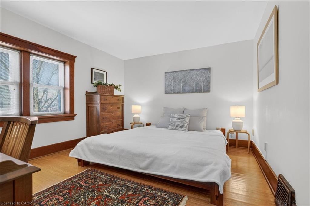 859 Queen's Boulevard Property Photo 17