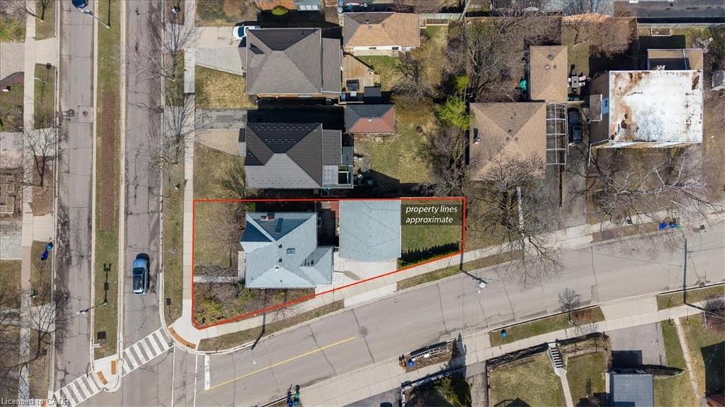 859 Queen's Boulevard Property Photo 37