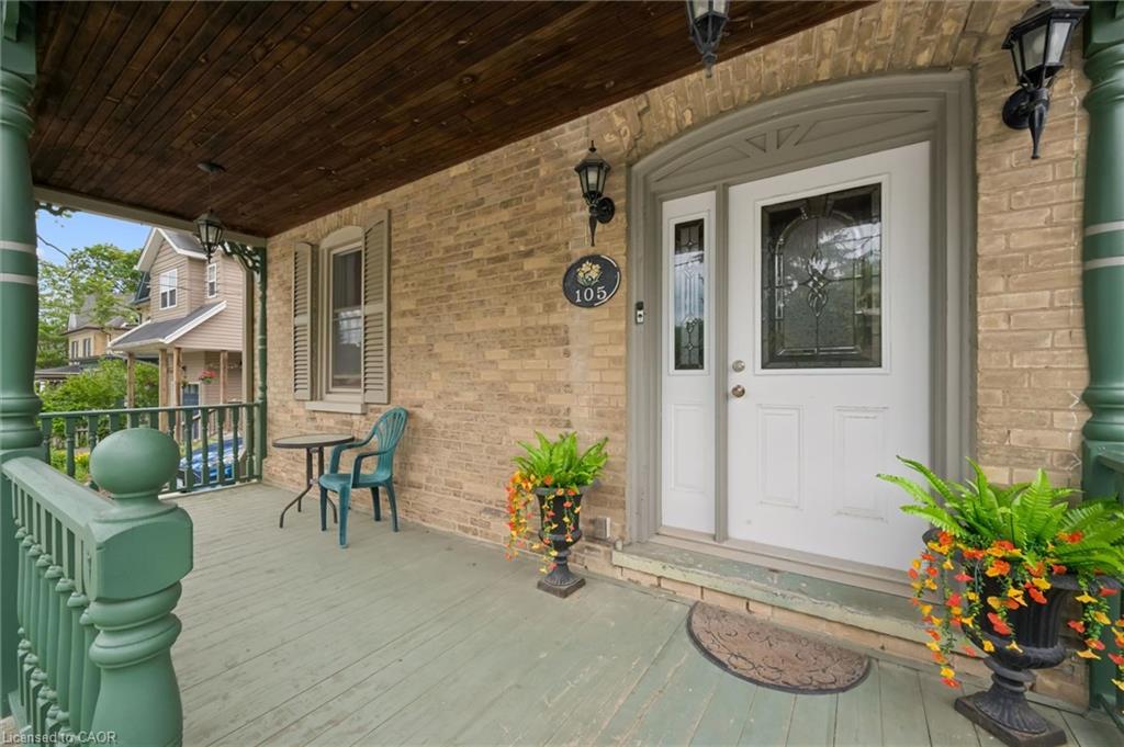 105 Snyder's Road W Property Photo 3