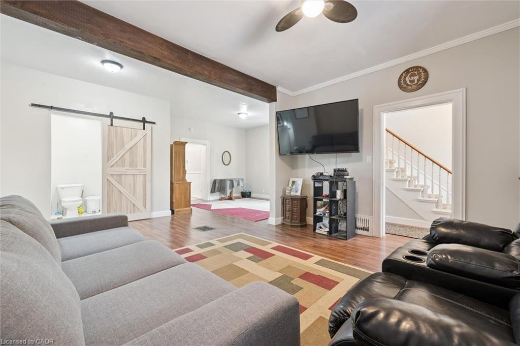 105 Snyder's Road W Property Photo 6