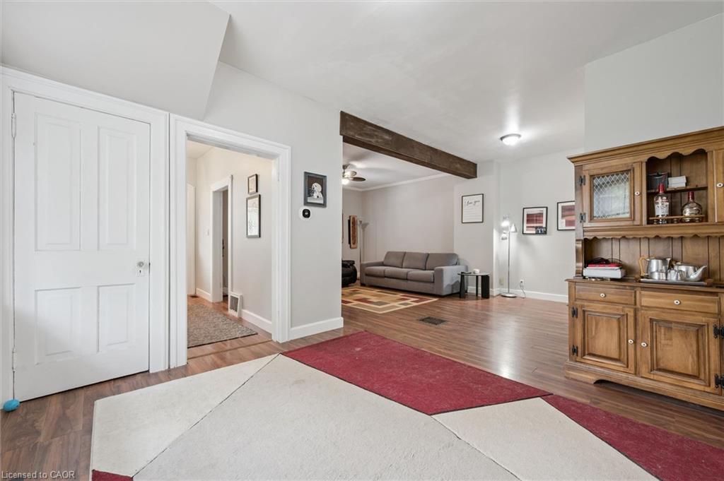 105 Snyder's Road W Property Photo 9