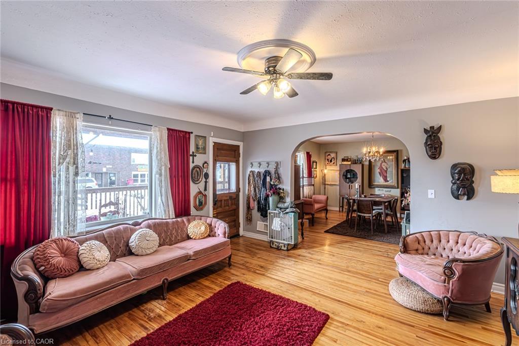 4 Albert Street Property Photo 28