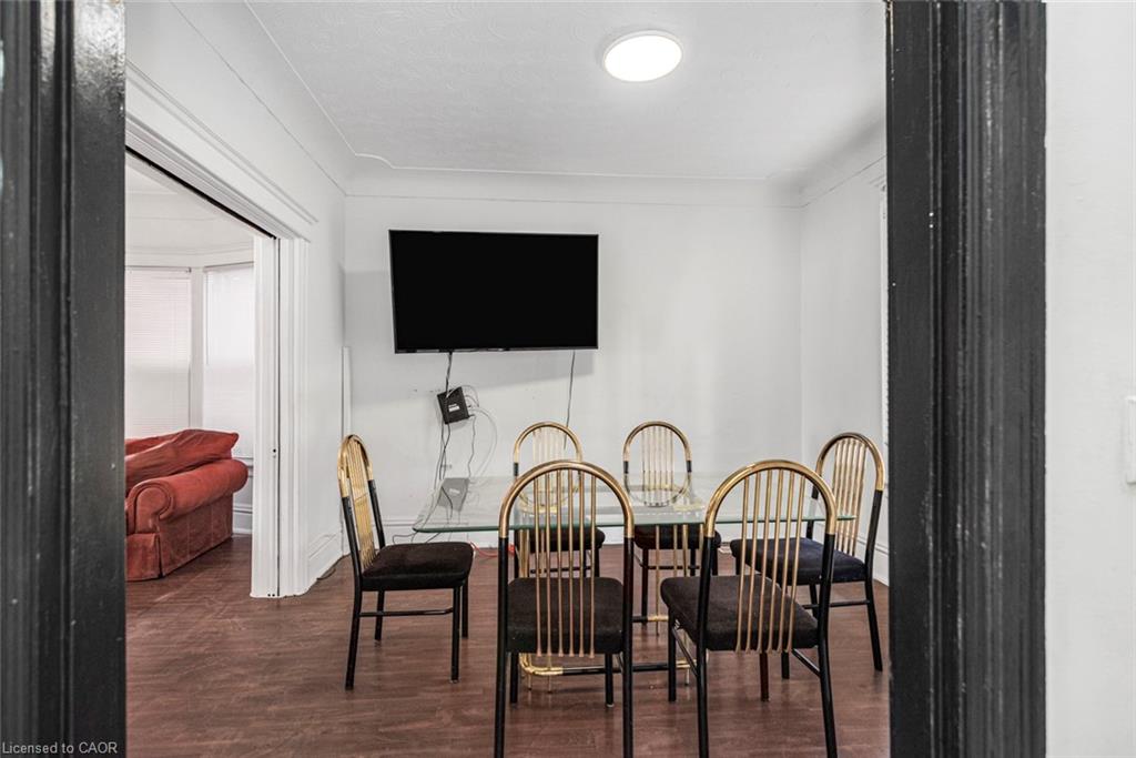 39 Arthur Avenue N Property Photo 7