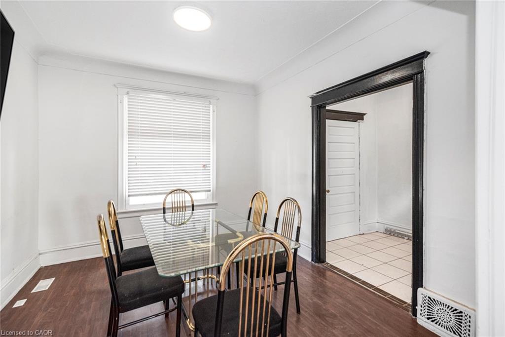 39 Arthur Avenue N Property Photo 8