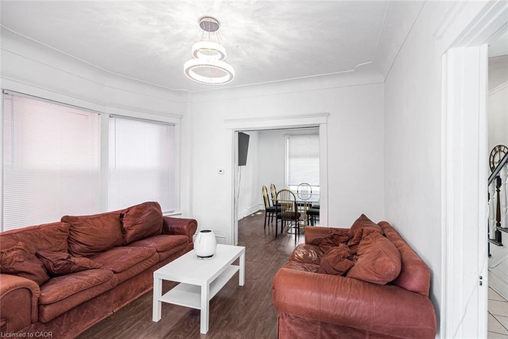 39 Arthur Avenue N Property Photo 11
