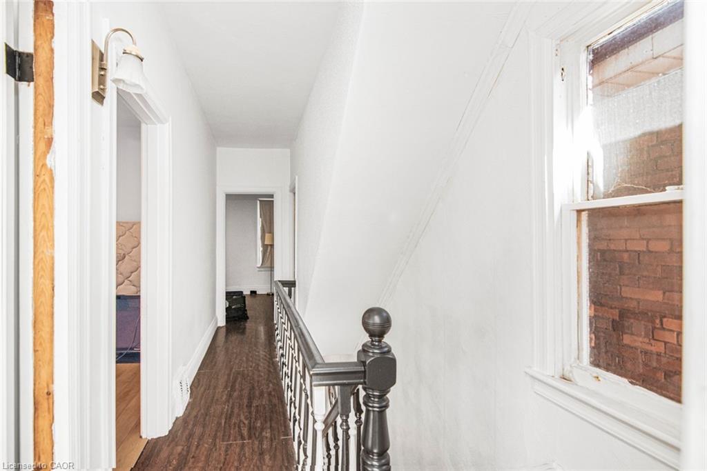39 Arthur Avenue N Property Photo 18