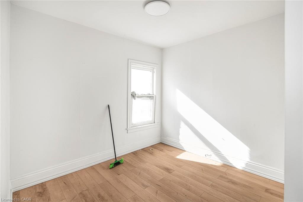 39 Arthur Avenue N Property Photo 20
