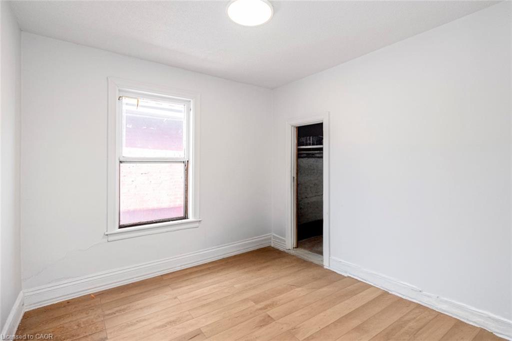 39 Arthur Avenue N Property Photo 21