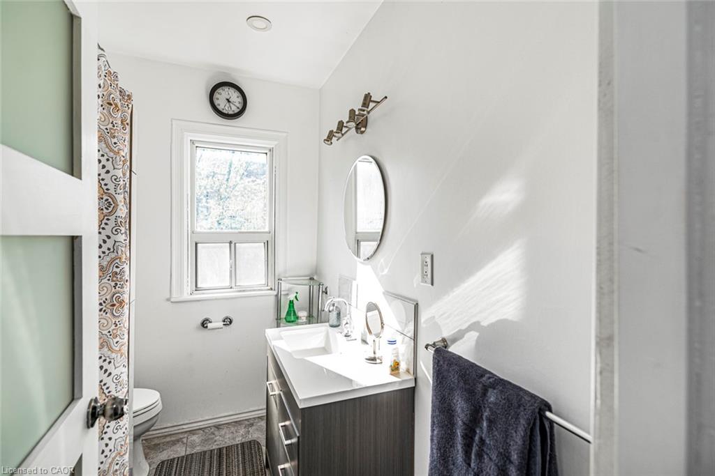 39 Arthur Avenue N Property Photo 28