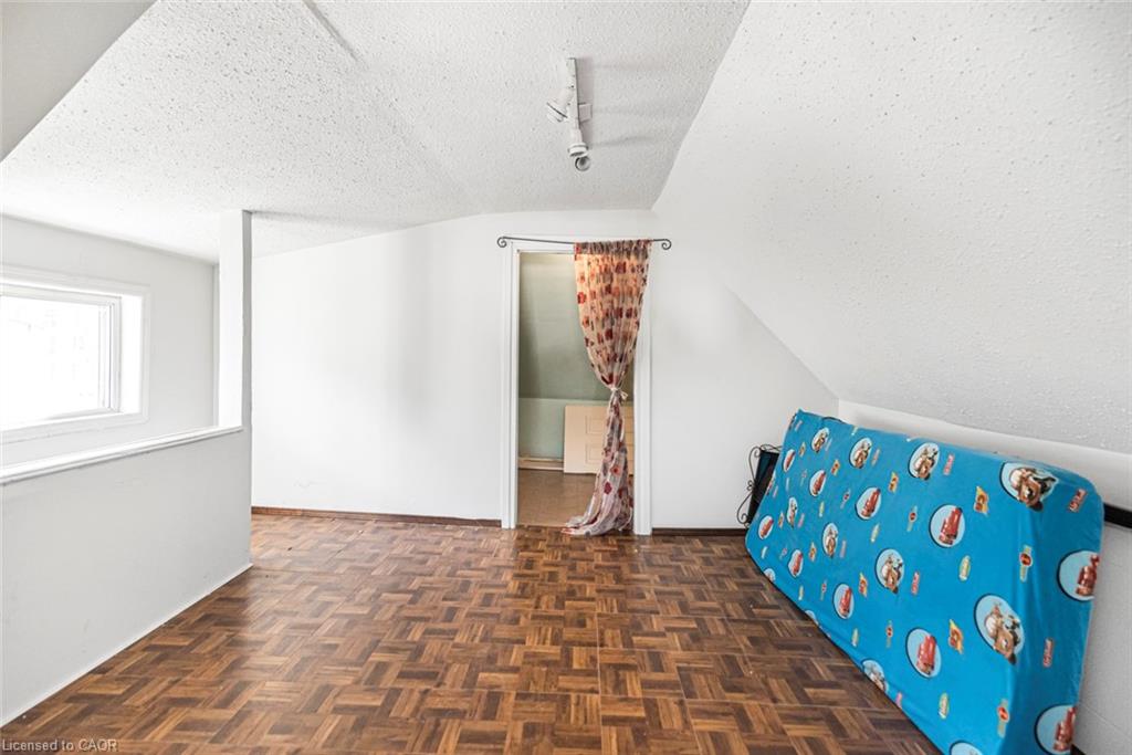 39 Arthur Avenue N Property Photo 32
