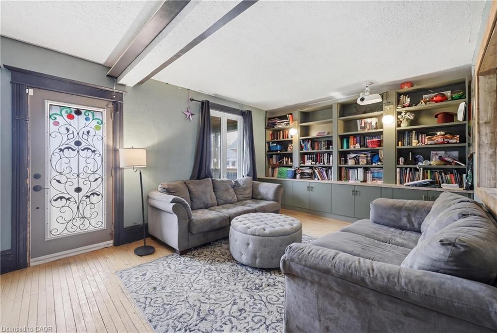 54 Evan Street Property Photo 4