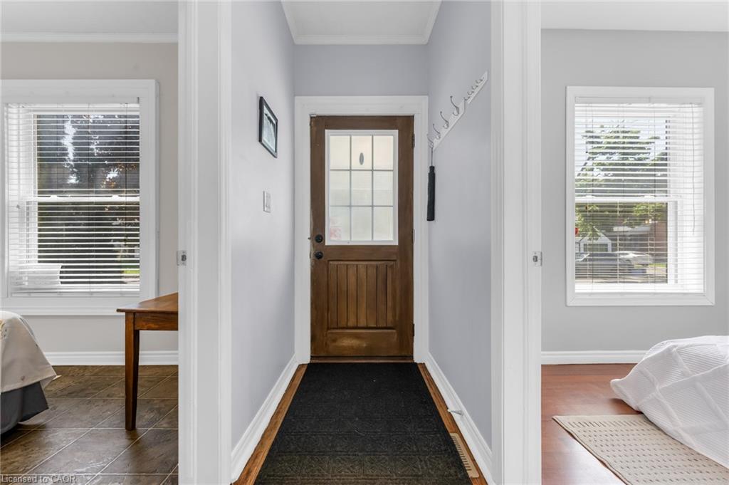 110 Oak Street Property Photo 3