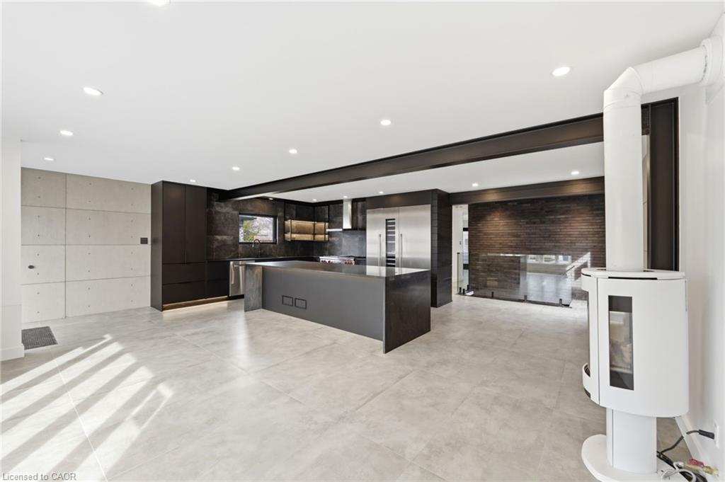 23 Logstone Crescent Property Photo 8