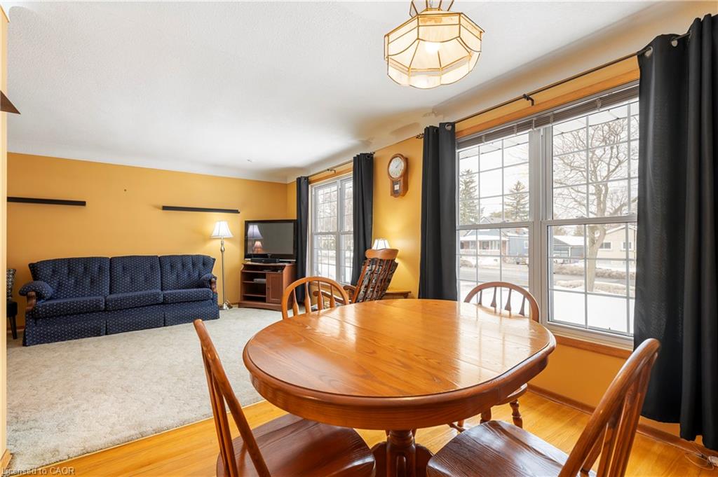 401 Mohawk Road W Property Photo 12