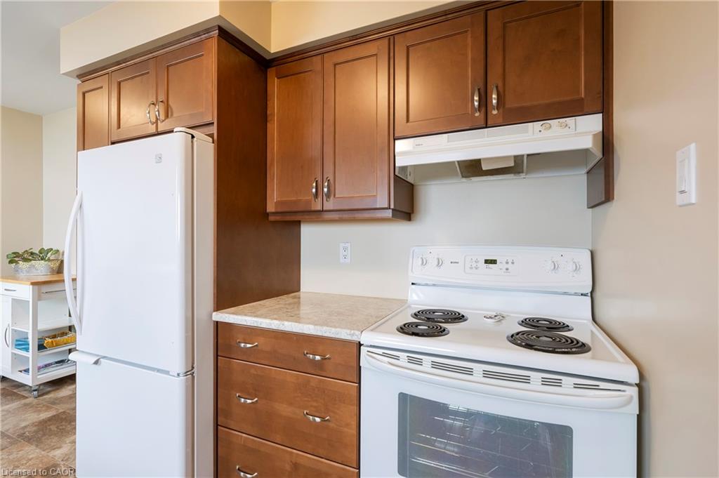 401 Mohawk Road W Property Photo 16
