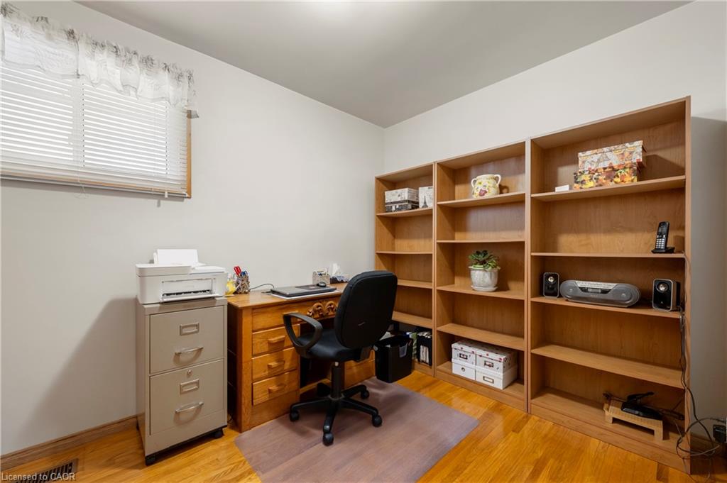 401 Mohawk Road W Property Photo 18