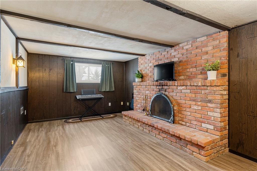 401 Mohawk Road W Property Photo 25