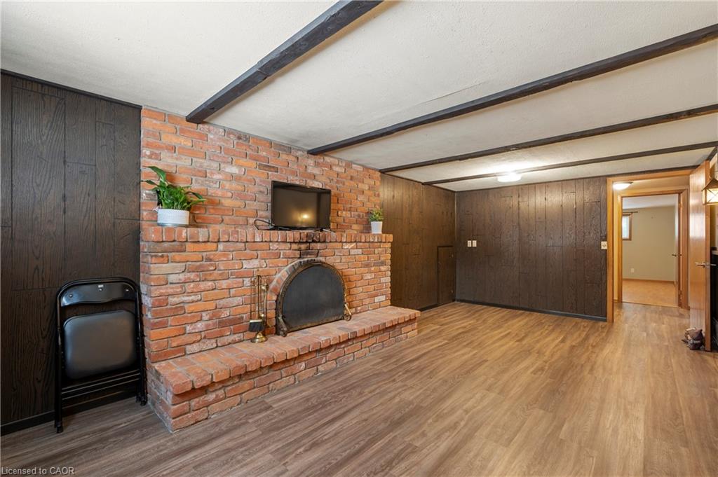 401 Mohawk Road W Property Photo 26