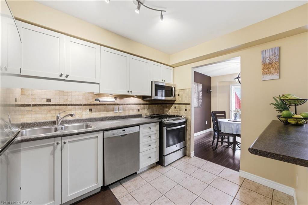 21-1771 Upper Wentworth Street Property Photo 12