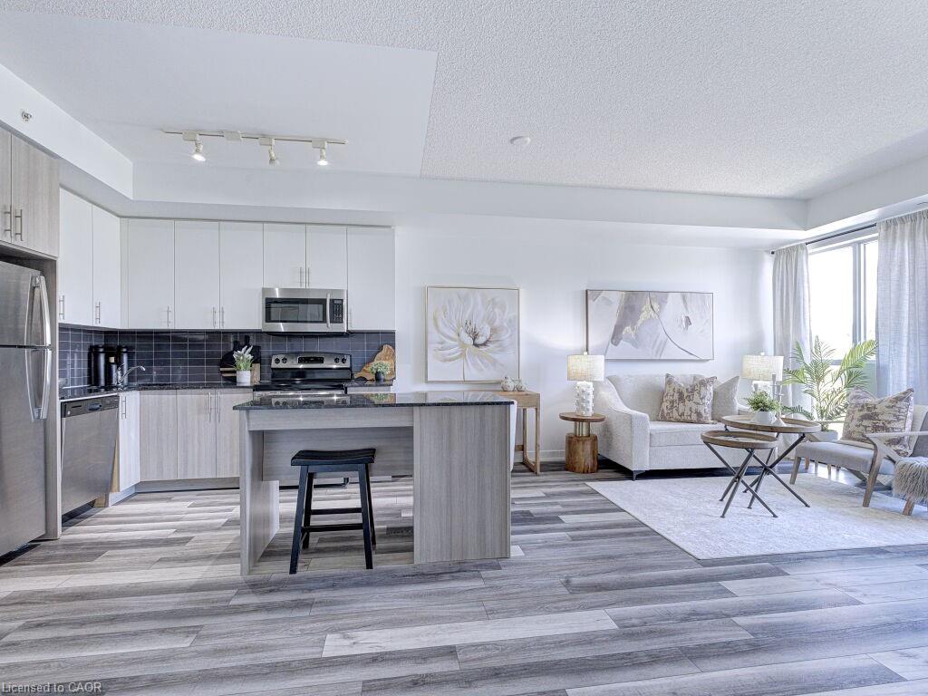 305-1284 Guelph Line Property Photo 2