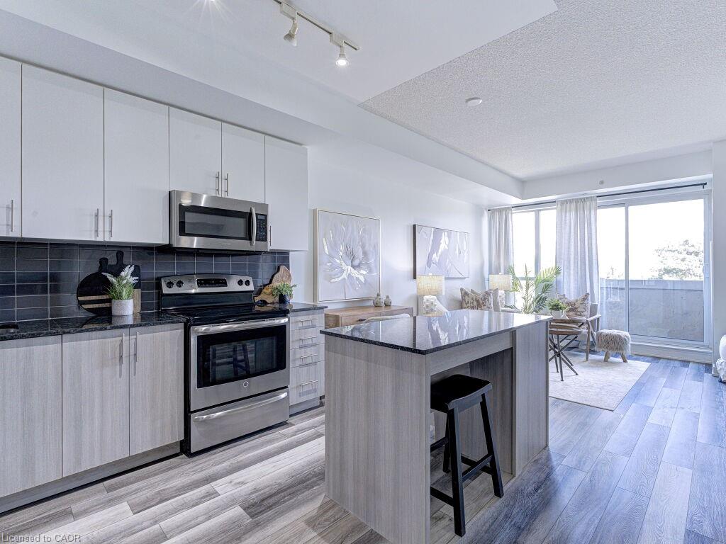 305-1284 Guelph Line Property Photo 3