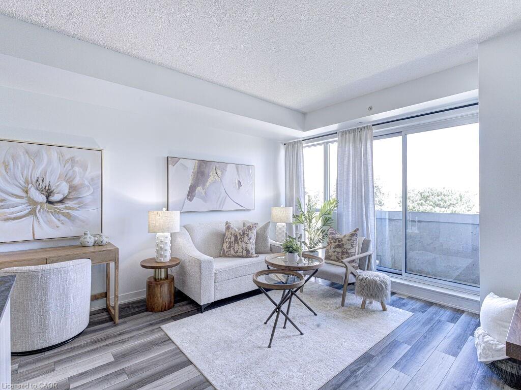 305-1284 Guelph Line Property Photo 10