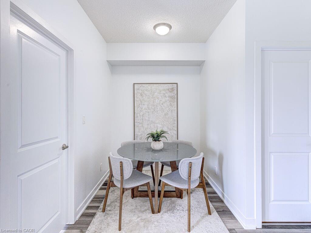 305-1284 Guelph Line Property Photo 15