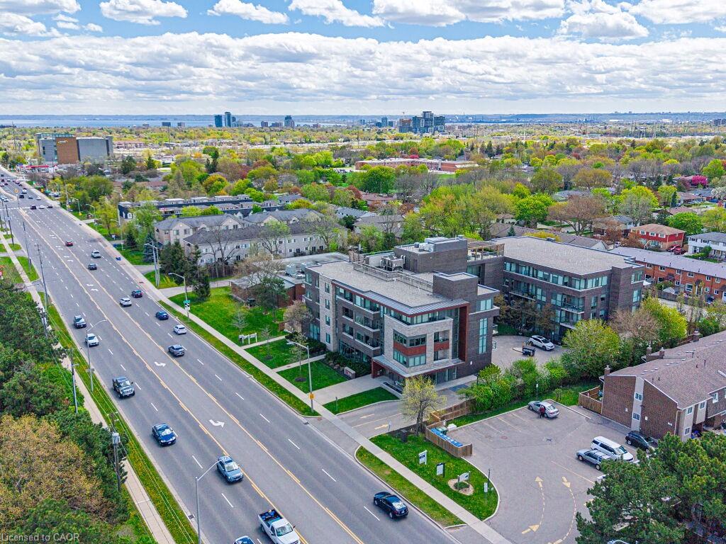 305-1284 Guelph Line Property Photo 23