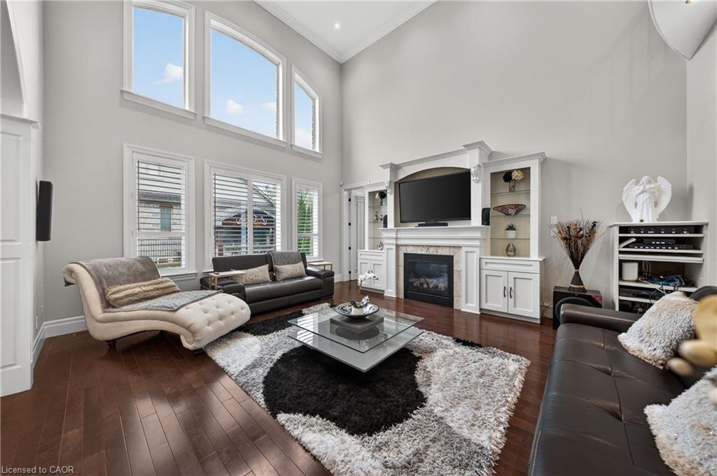 245 Joseph Schoerg Crescent Property Photo 10