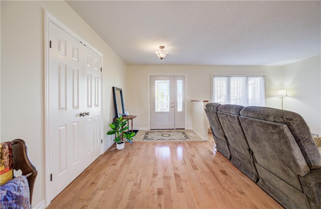 434 King Street E Property Photo 4