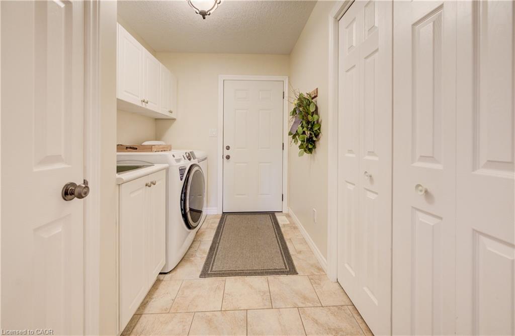434 King Street E Property Photo 19