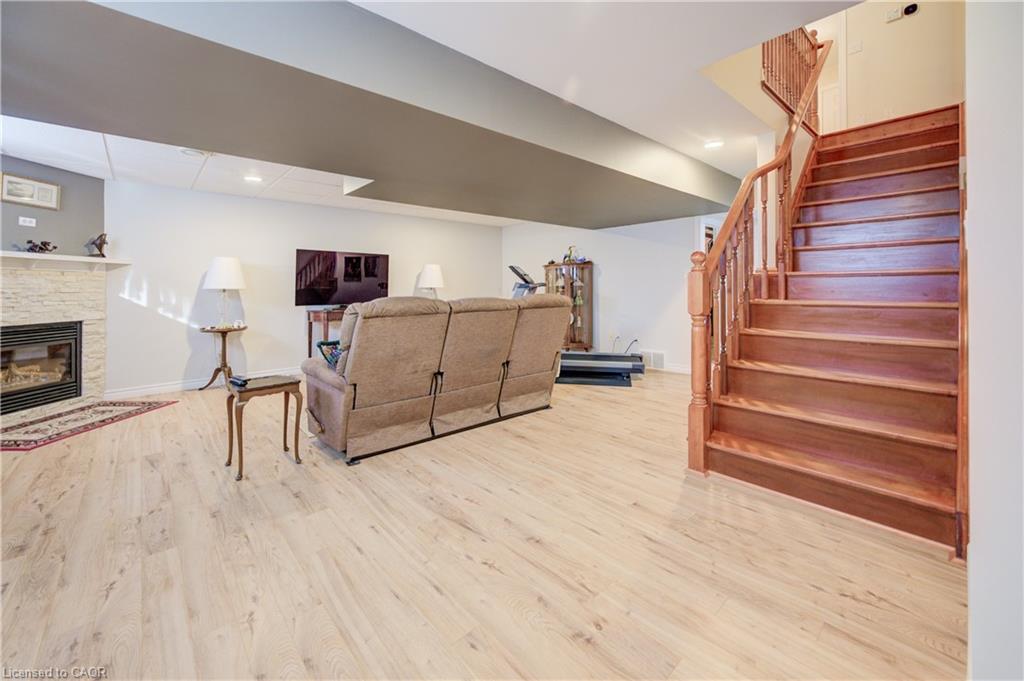 434 King Street E Property Photo 20