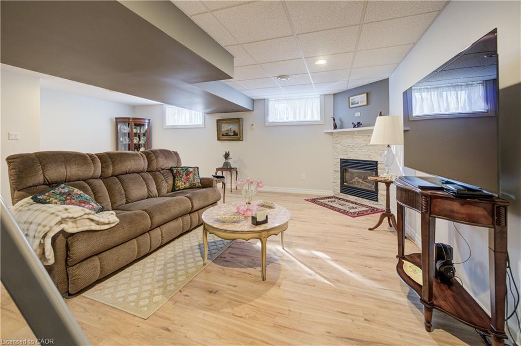 434 King Street E Property Photo 22