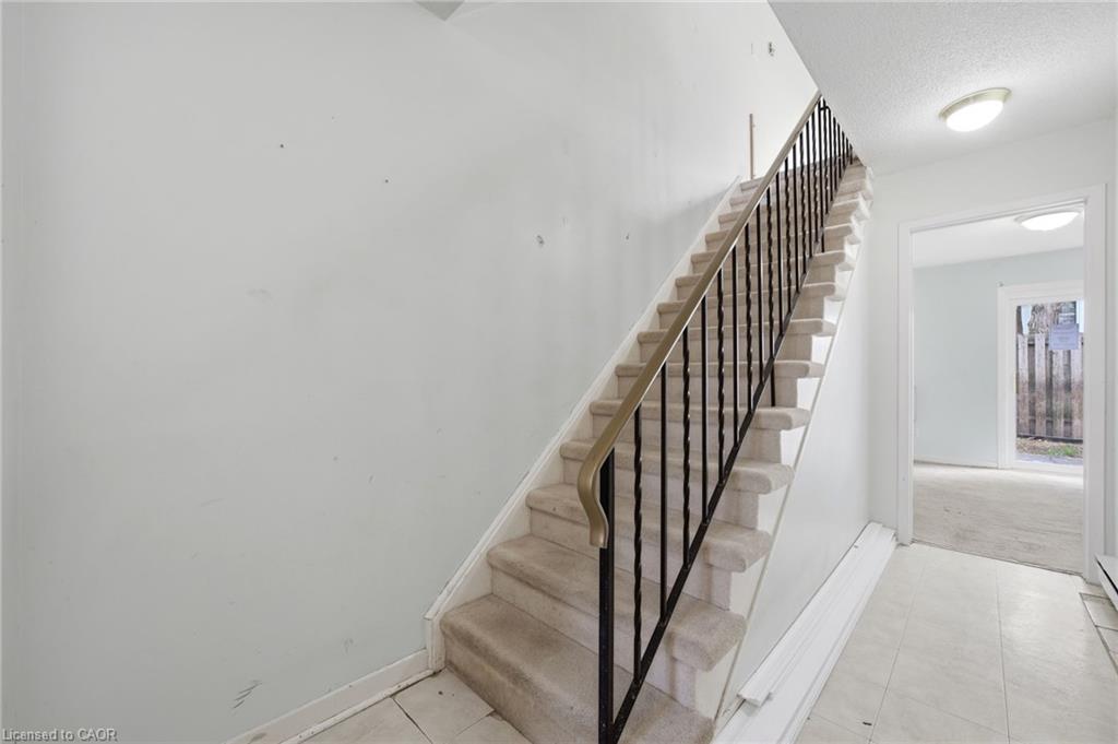 71-2440 Bromsgrove Road Property Photo 13