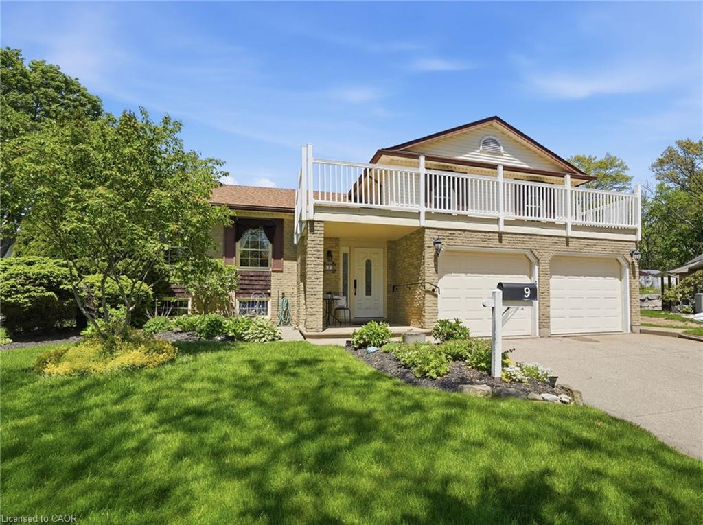 9 Magnolia Court Property Photo 2