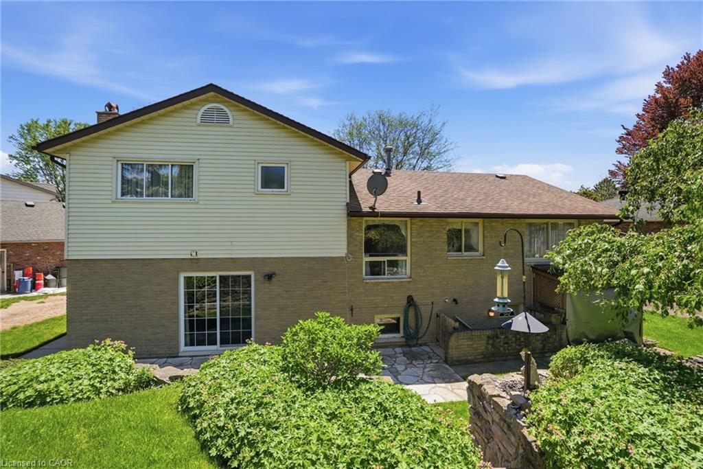 9 Magnolia Court Property Photo 8